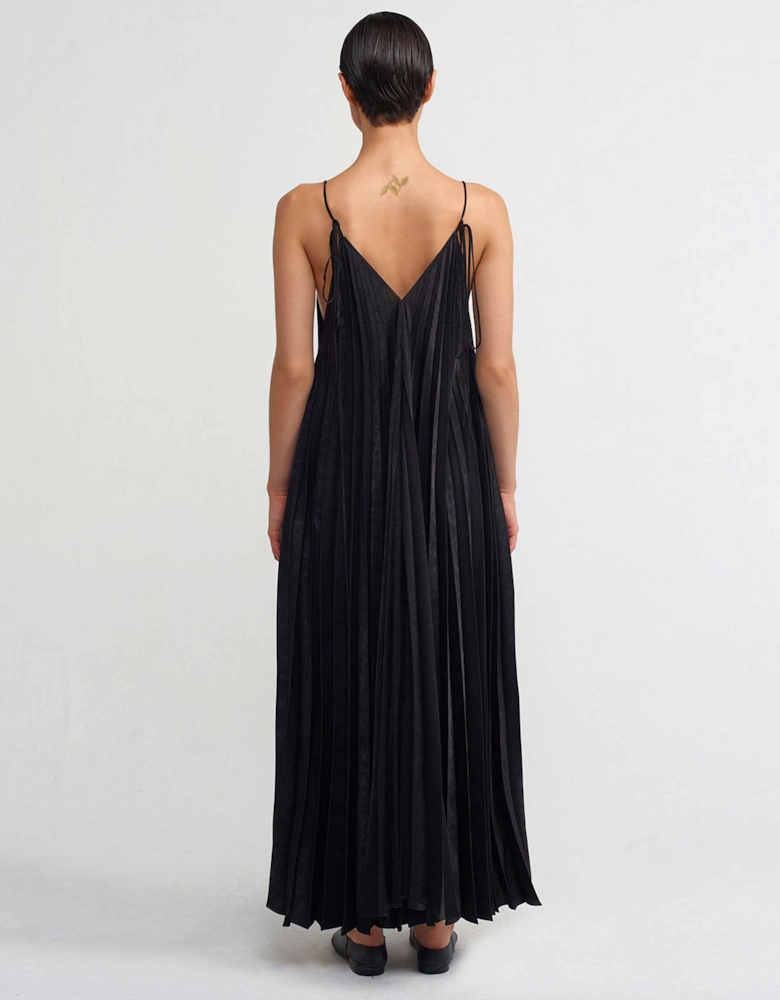 Spaghetti Strap Pleated Long Dress