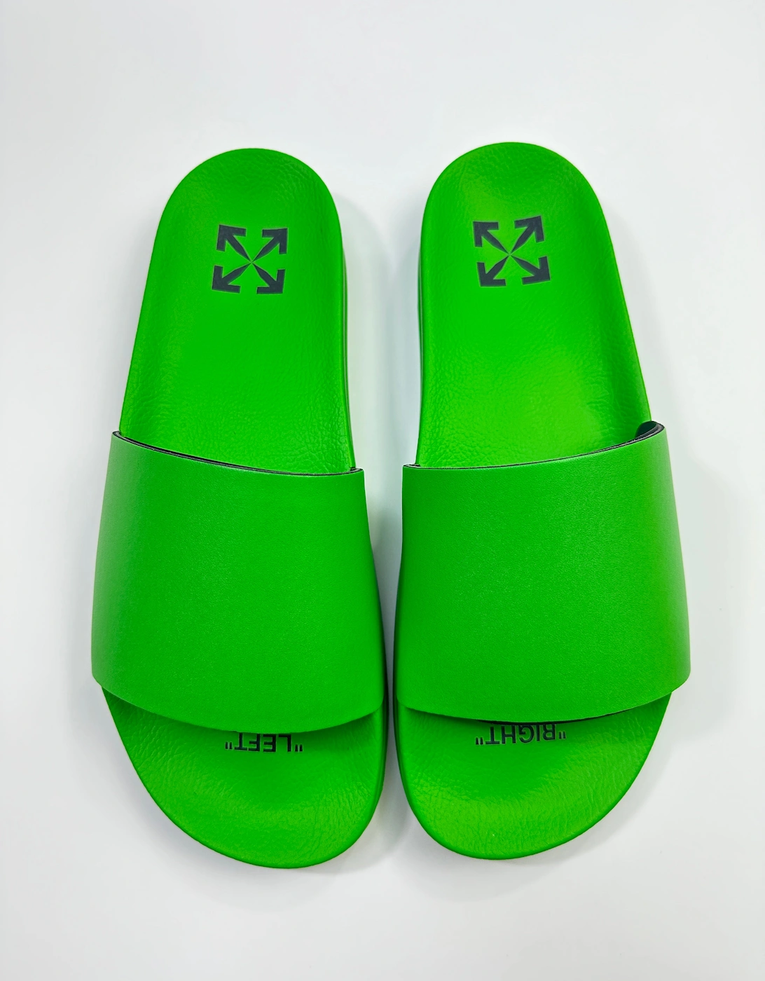 SIDE LOGO SLIDES GREEN