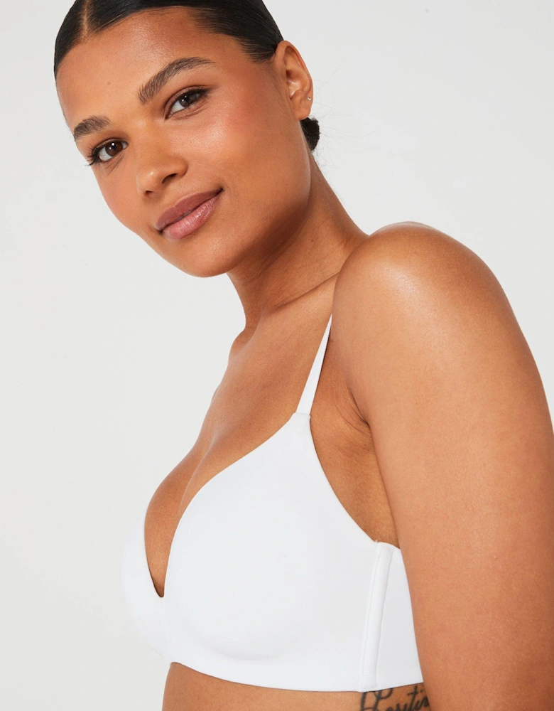 Light Padded Wireless Bra - White