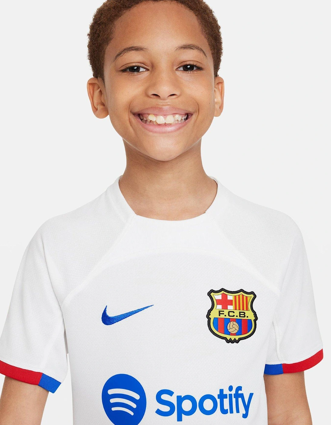 Barcelona Youth 23/24 Away Stadium Replica Shirt - White