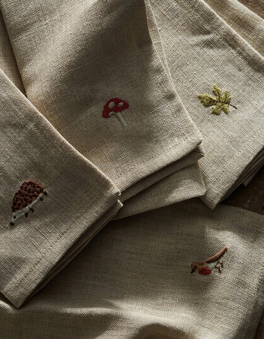 Woodland Friends Embroidered Linen Napkins (Set of 4)