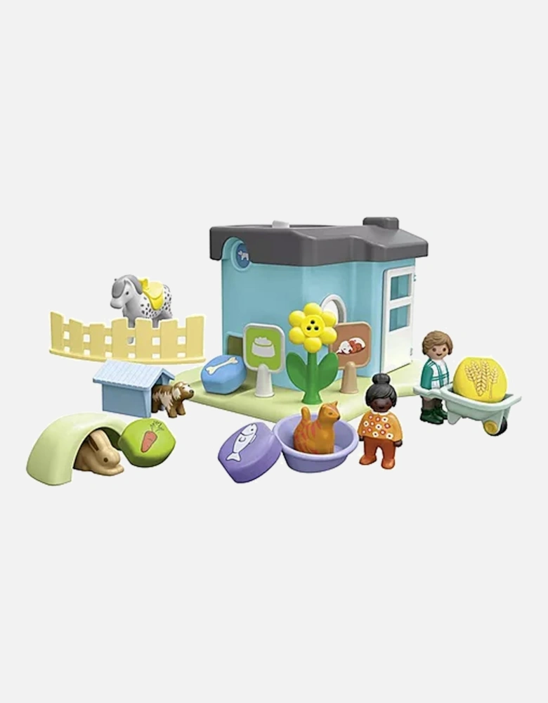 71690 JUNIOR: Animal Boarding Home with Treat Dispenser