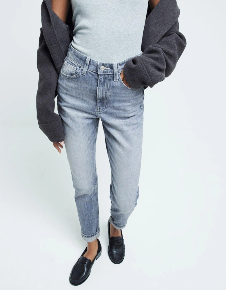 Sculpted Mom Jeans - Grey