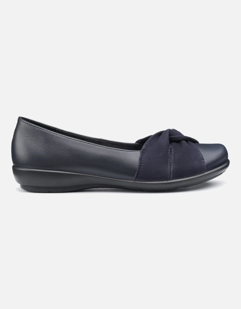 Lark Womens Casual Shoes