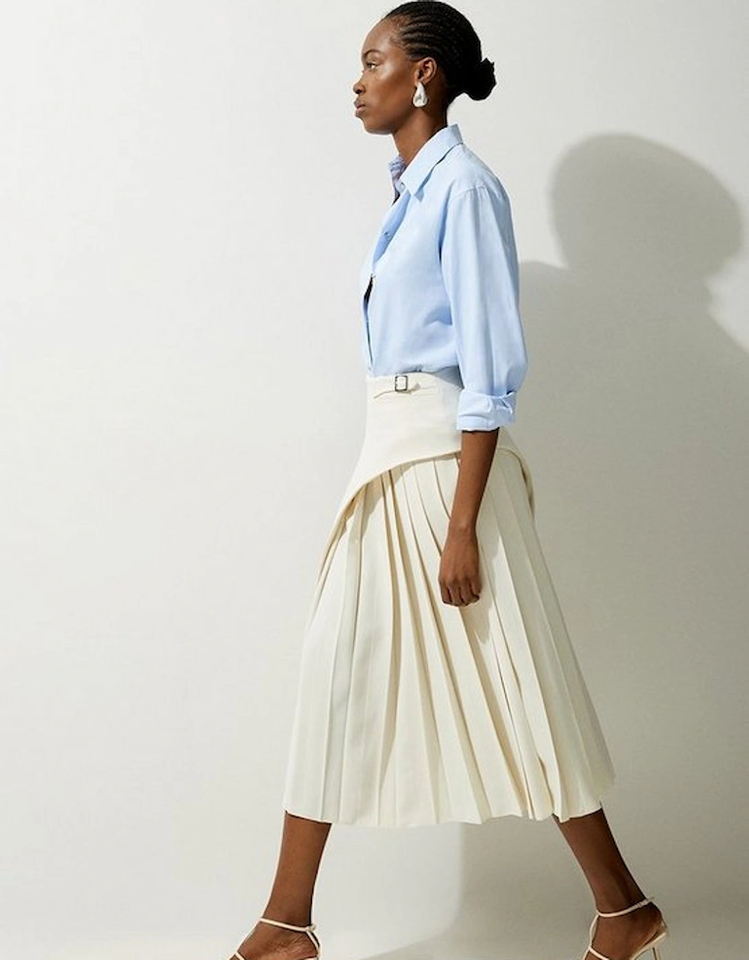 Tailored Buckle Detail Pleated Midi Skirt