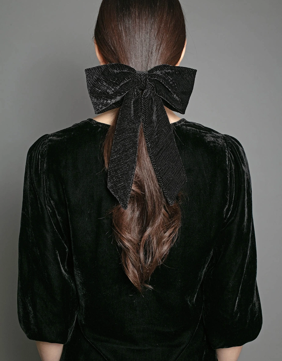 CRINKLE VELVET BOW BLACK, 5 of 4