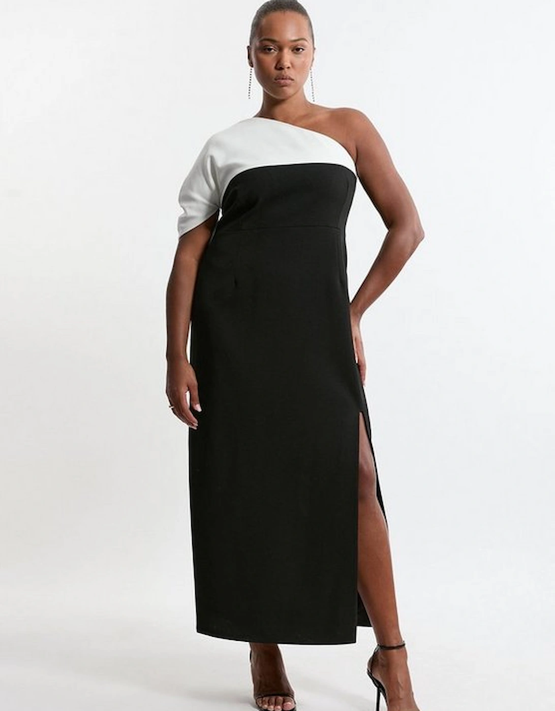 Plus Size Structured Crepe Asymmetric Cape Detail Tailored Maxi Dress, 4 of 3