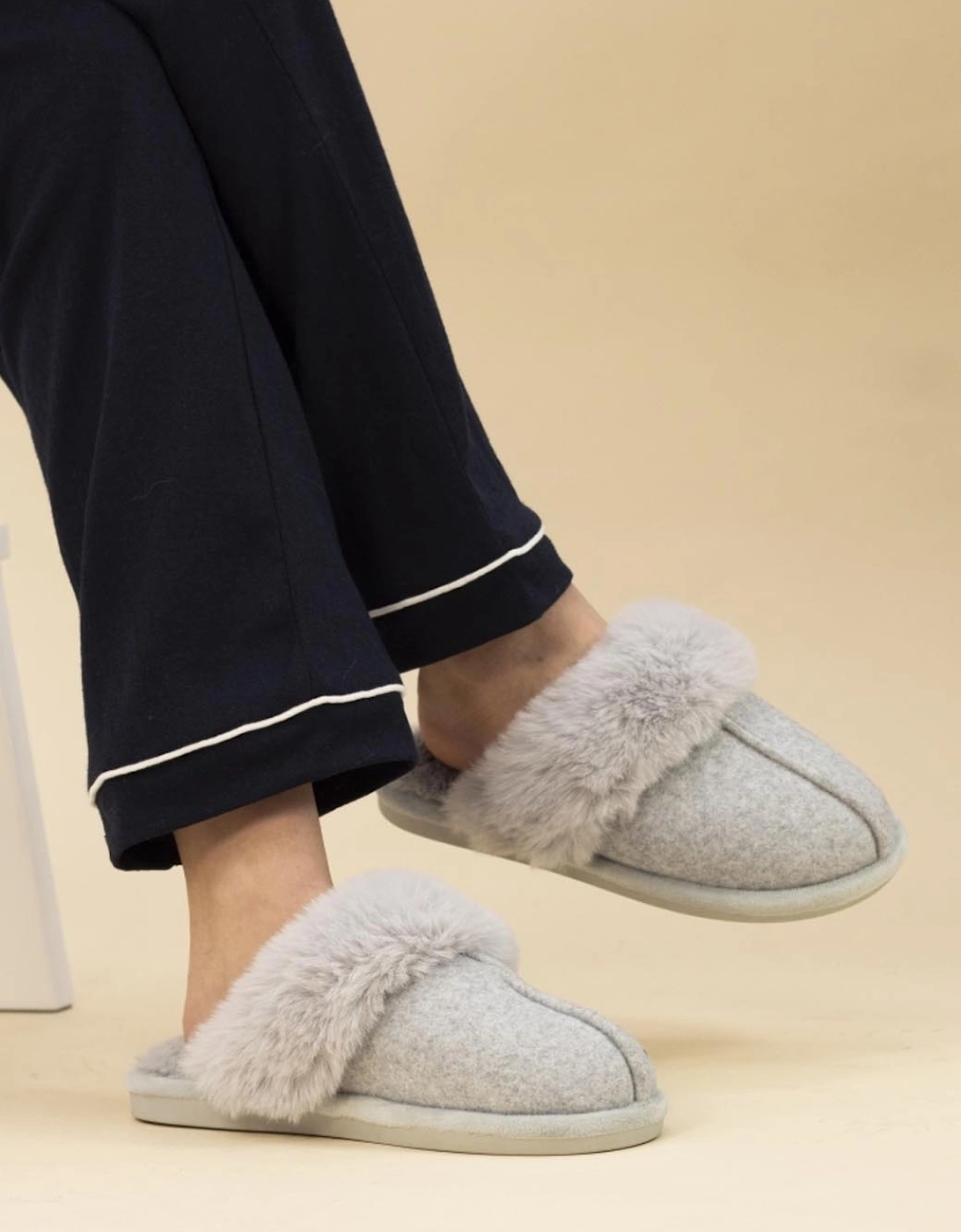 Carol Grey Slipper