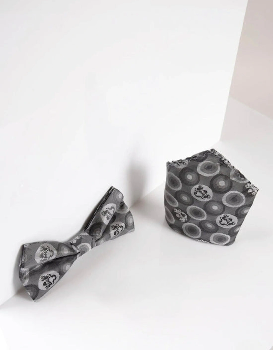 Bubbles Bow Tie & Pocket Square Set - Grey