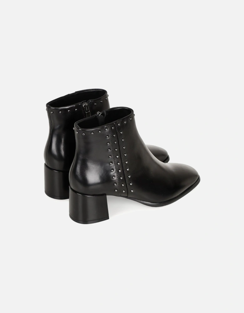 Pilar 02 Womens Ankle Boots