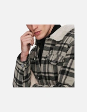 Thumbnail 8 of 8