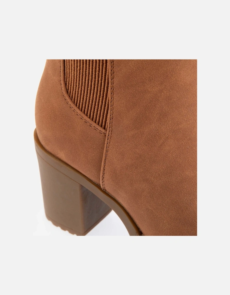 Barbara Heeled Chelsea Boots