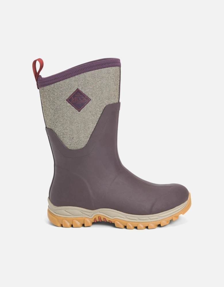 Muck Boots model Arctic Sport Mid Wellington Boots Female in Wine