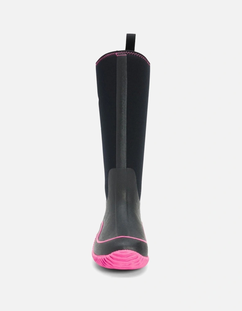 Muck Boots model Hale Pull On Wellington Boot Female in Black/Pink