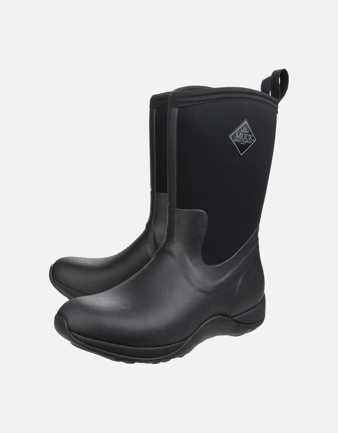 Muck Boots model Arctic Weekend Pull On Wellington Boot Female in Black