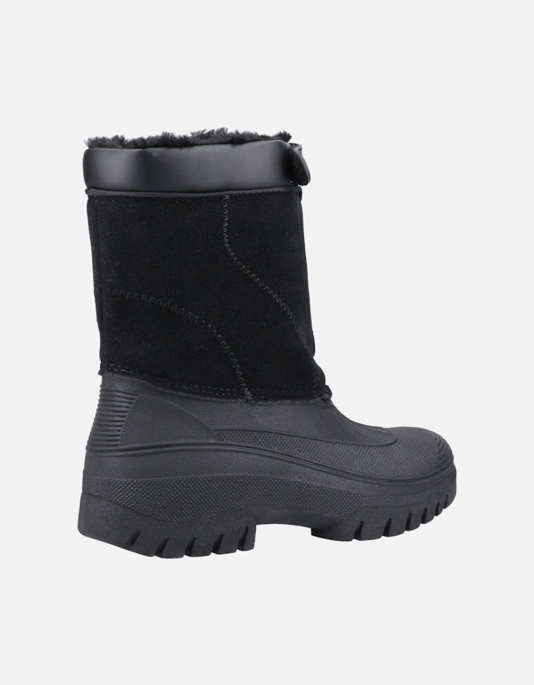 model Venture Waterproof Winter Boot Female in Black