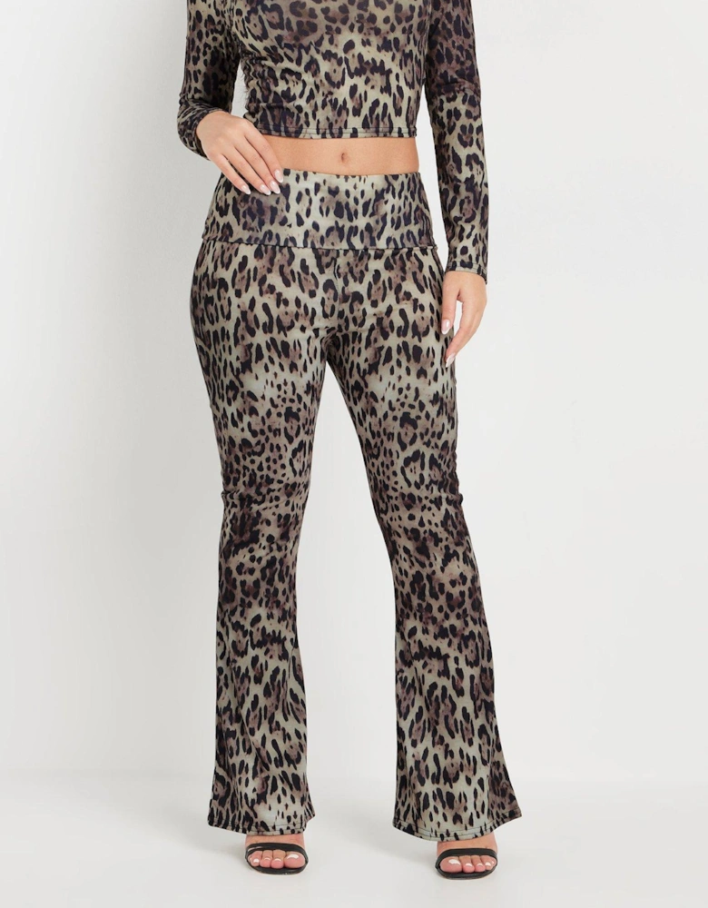 Petite Leopard Fold Legging