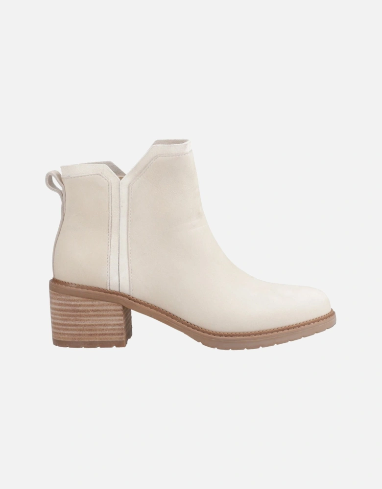 model Hailey Boot Female in Beige