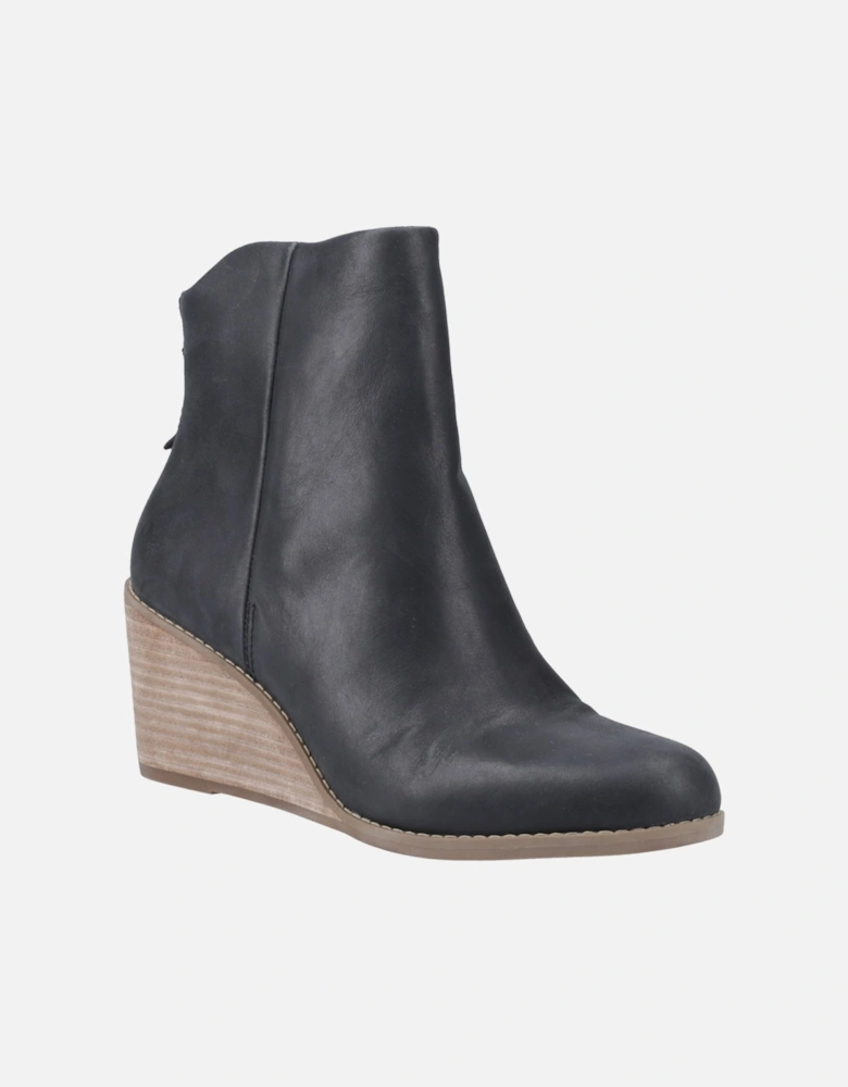 model Casey Ankle Boot Female in Black