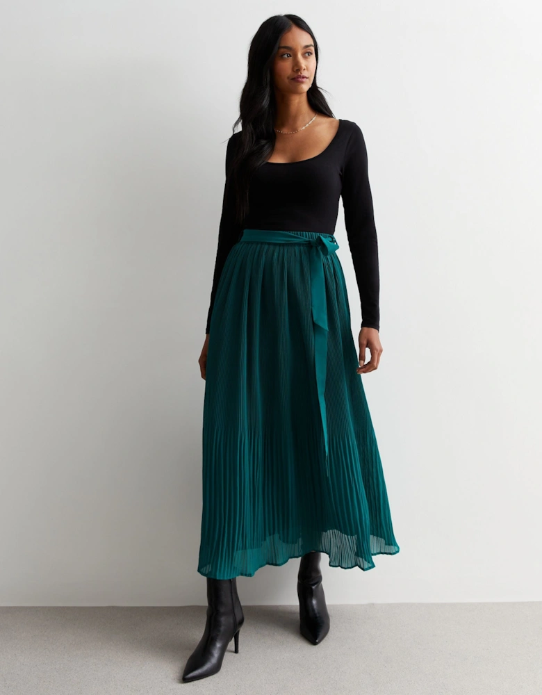 Green Pleated Belt Detail Midi Skirt