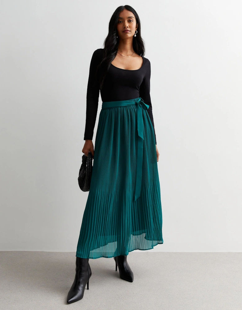 Green Pleated Belt Detail Midi Skirt