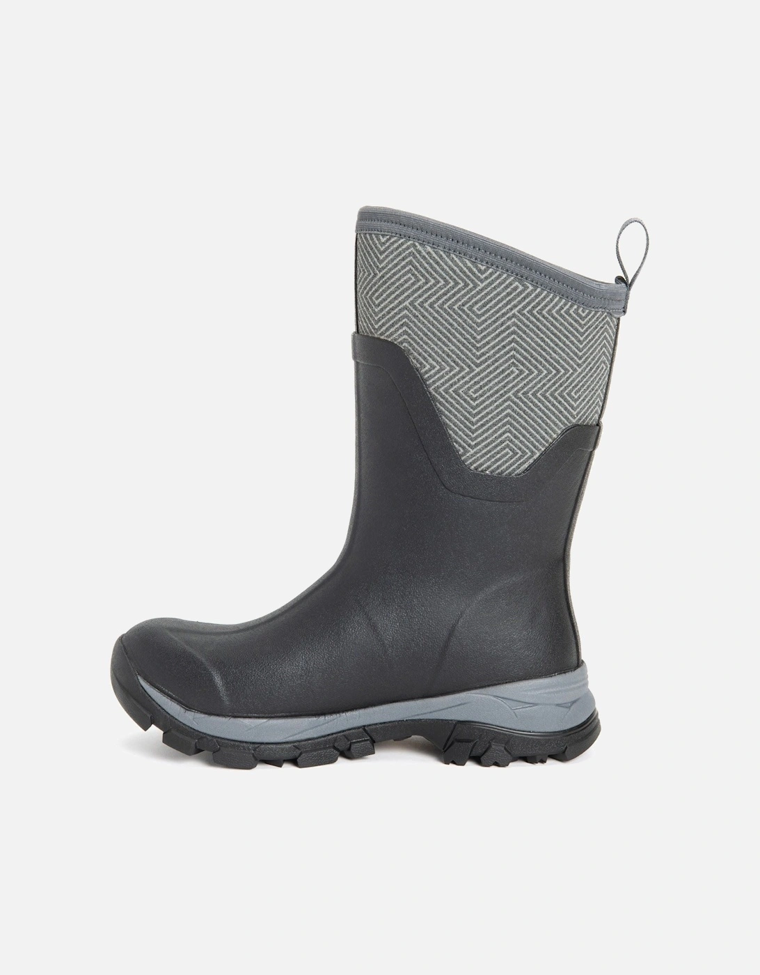 Muck Boots model Arctic Ice Mid Wellingtons Female in Black/Grey Geometric