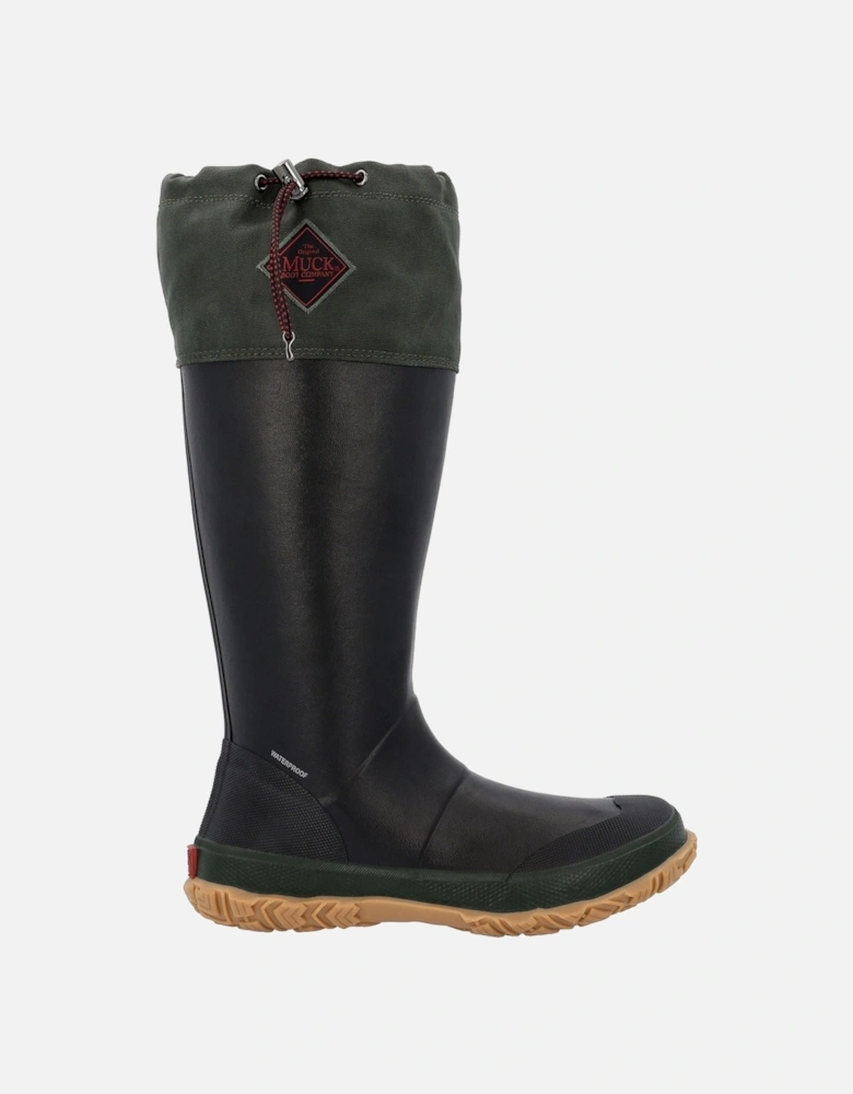 Muck Boots model Forager Wellingtons Unisex in Black/Moss Green