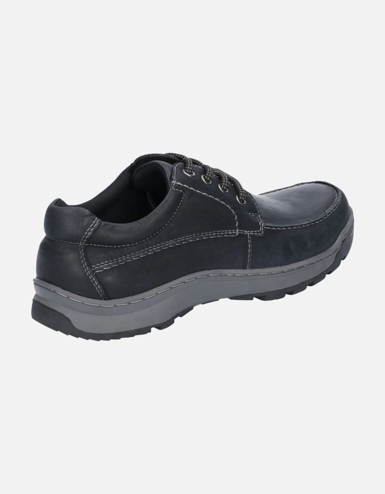 model Tucker Lace Shoe Male in Black