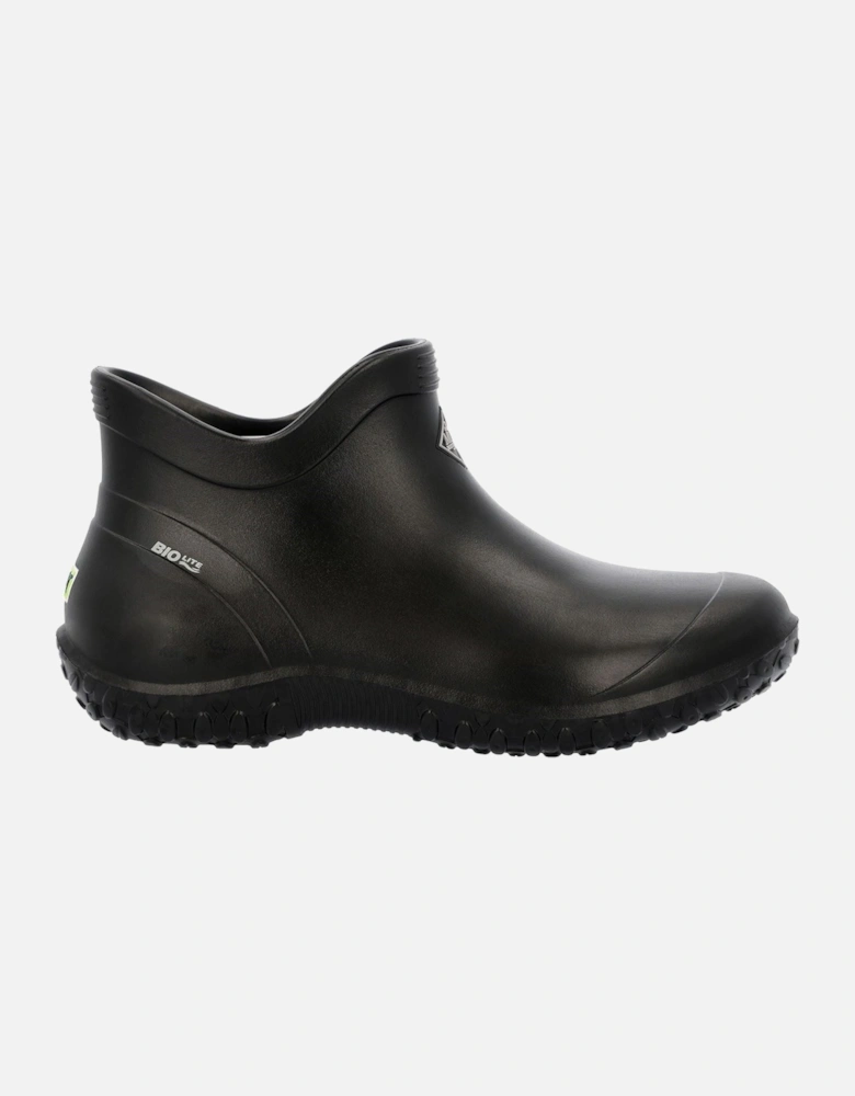 Muck Boots model Muckster Lite Ankle Boot Female in Black