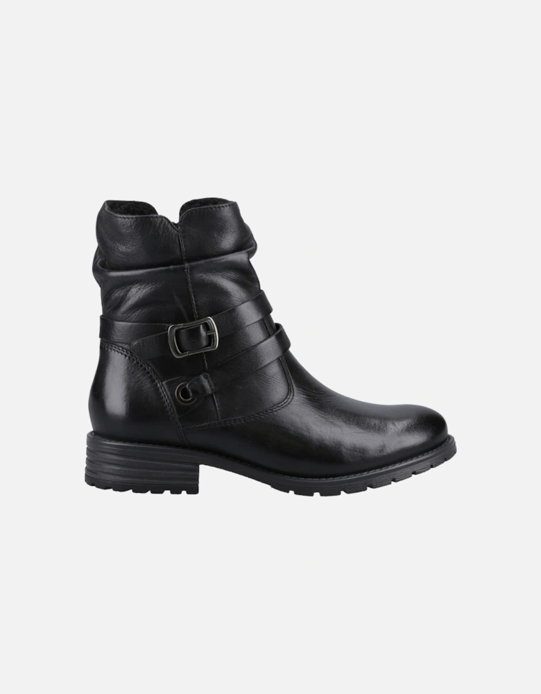 model Piper Ankle Boots Female in Black