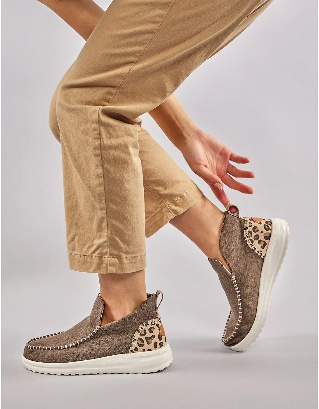 HEYDUDE model Denny Heavy Canvas Boot Female in Leopard