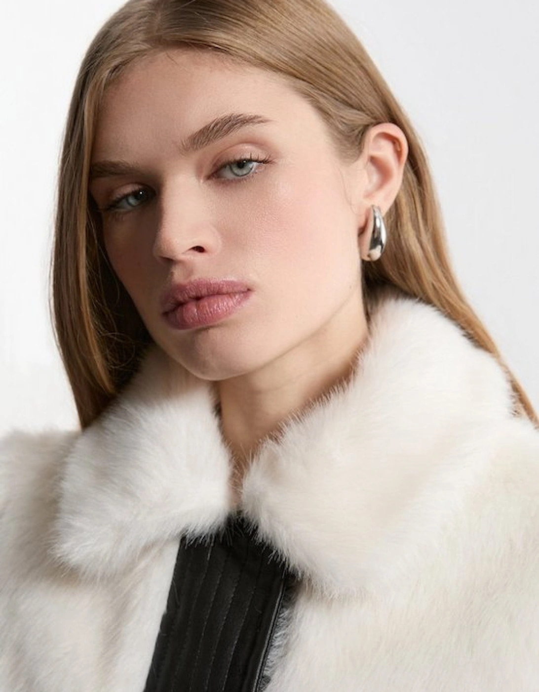Petite Faux Fur Pu Panelled Belted Cropped Jacket