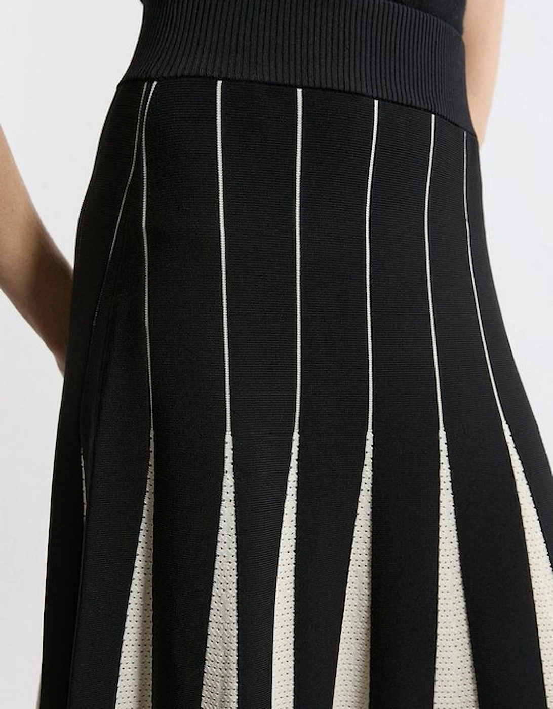 Pointelle Knit Colour Blocked Pleated Skirt