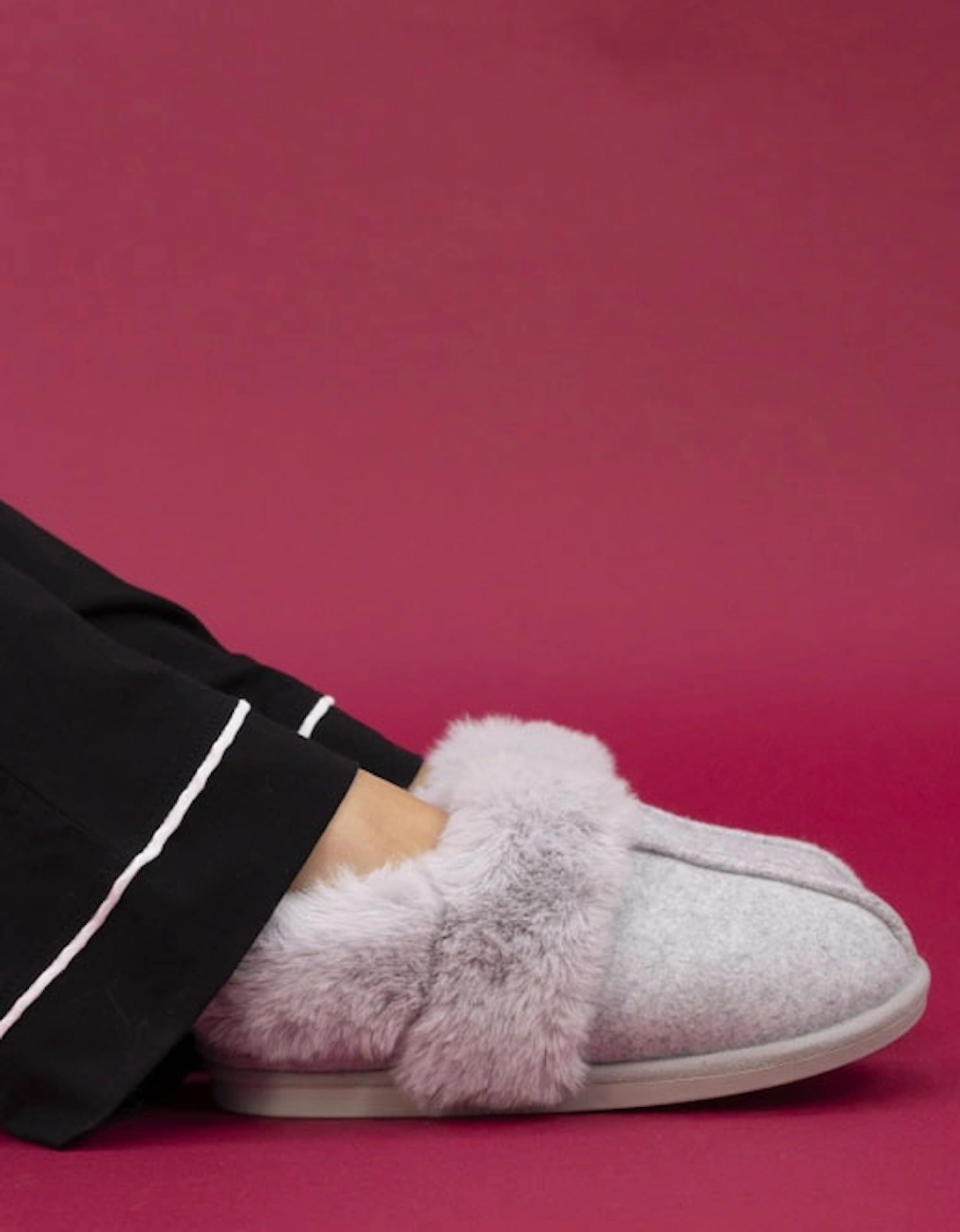 Ember II Grey Slipper