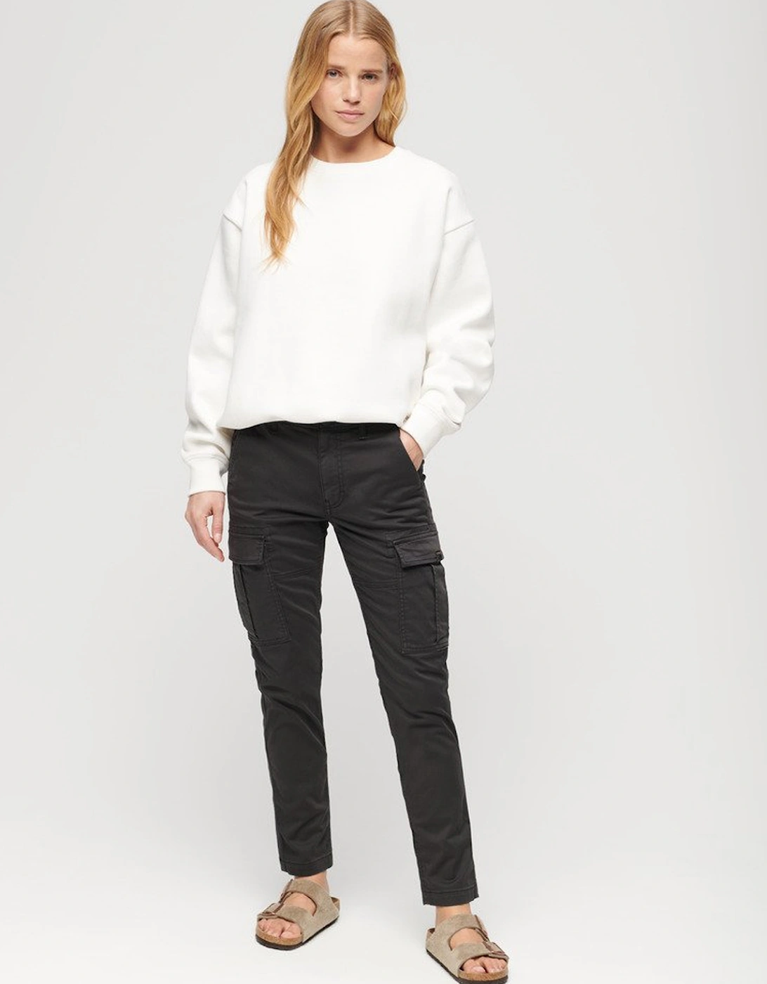 Women's Mid Rise Slim Cargo Pants Black