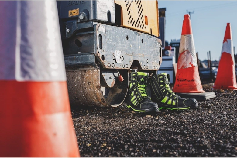 Beacon Leather Yellow Safety Boots