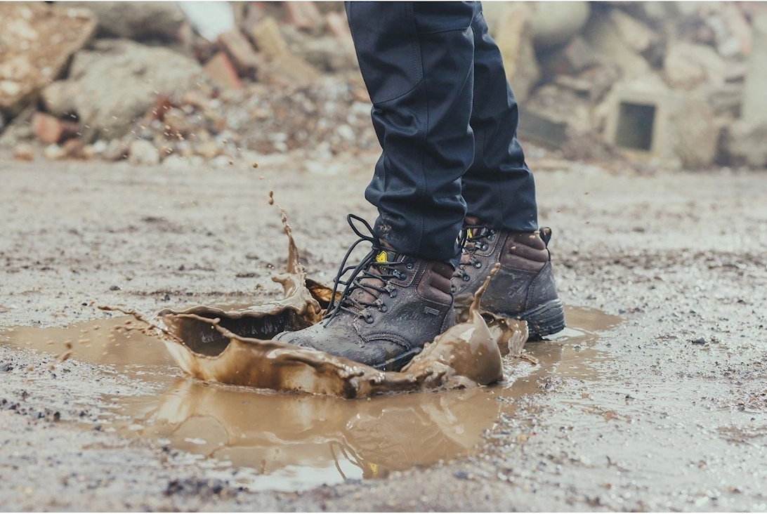 model 241 Safety Boot Unisex in Brown