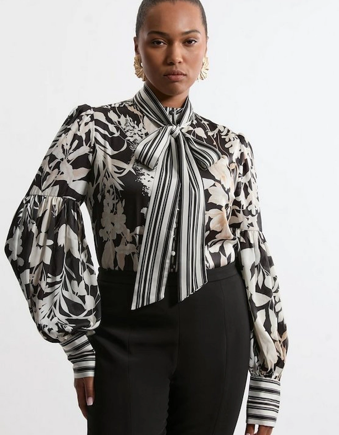 Plus Size Floral Tie Neck Woven Blouse, 5 of 4