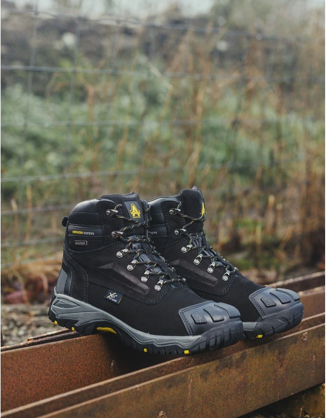 model FS987 Safety Boot Male in Black