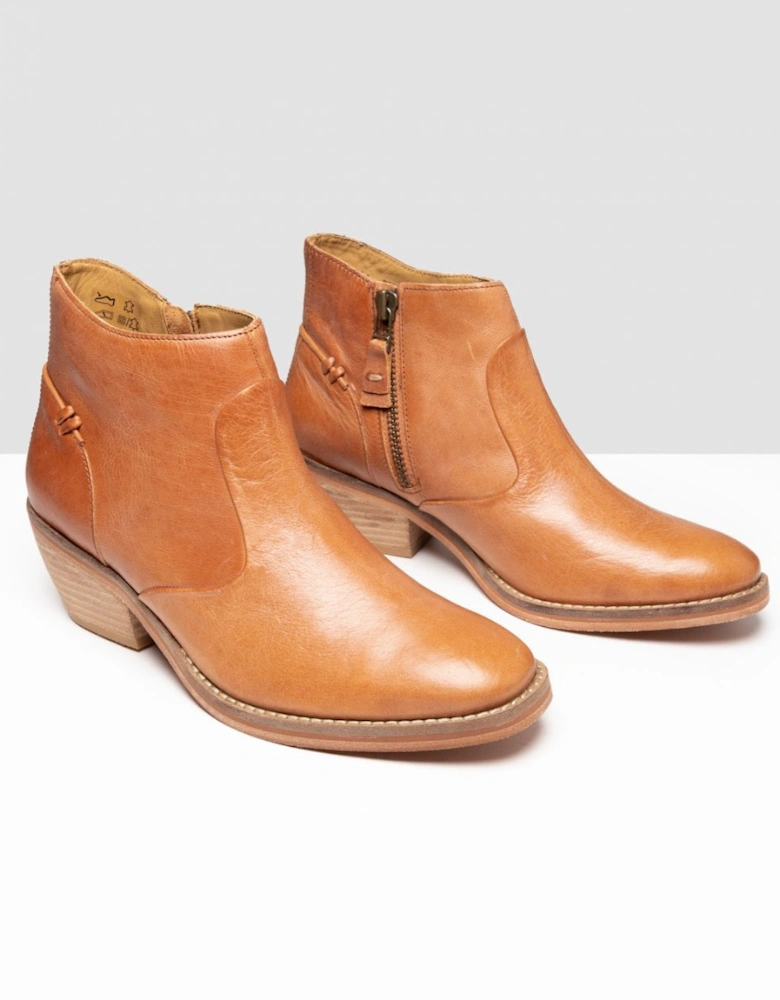 Rosa Tan Womens Western Ankle Boots