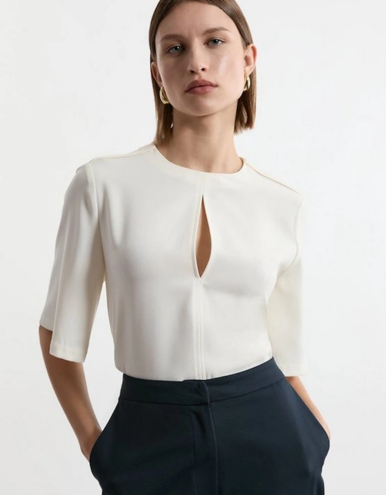 Tailored Crepe Essential Short Sleeve Top