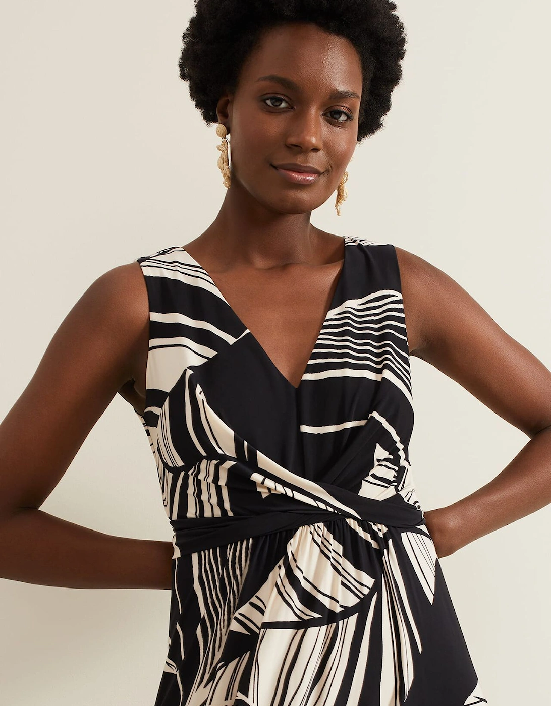 Artemis Abstract Maxi Dress