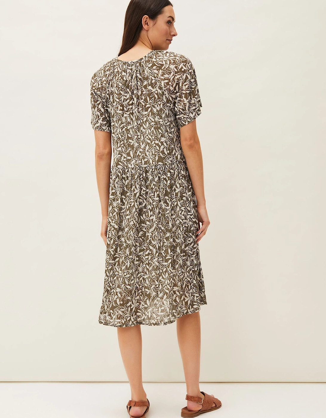 Jemmy Leaf Print Swing Dress