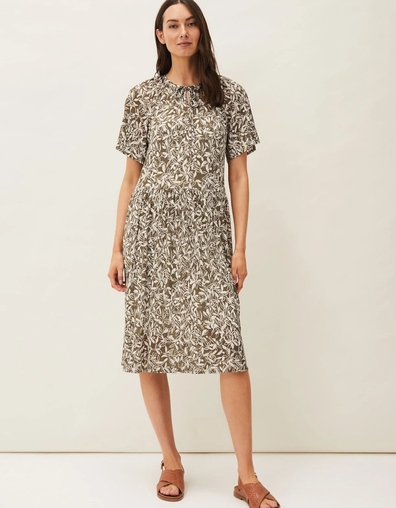 Jemmy Leaf Print Swing Dress