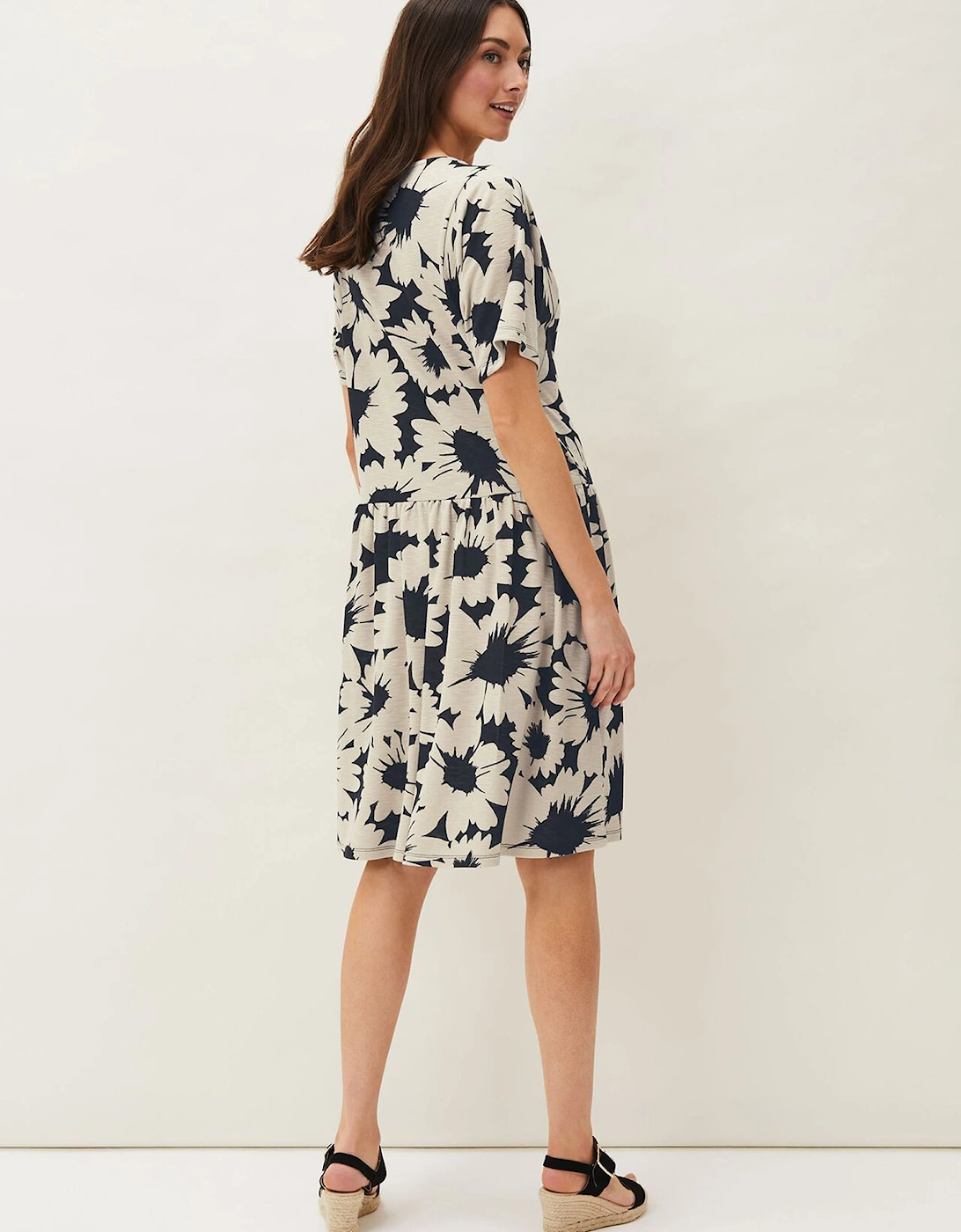 Daisy Print Swing Dress