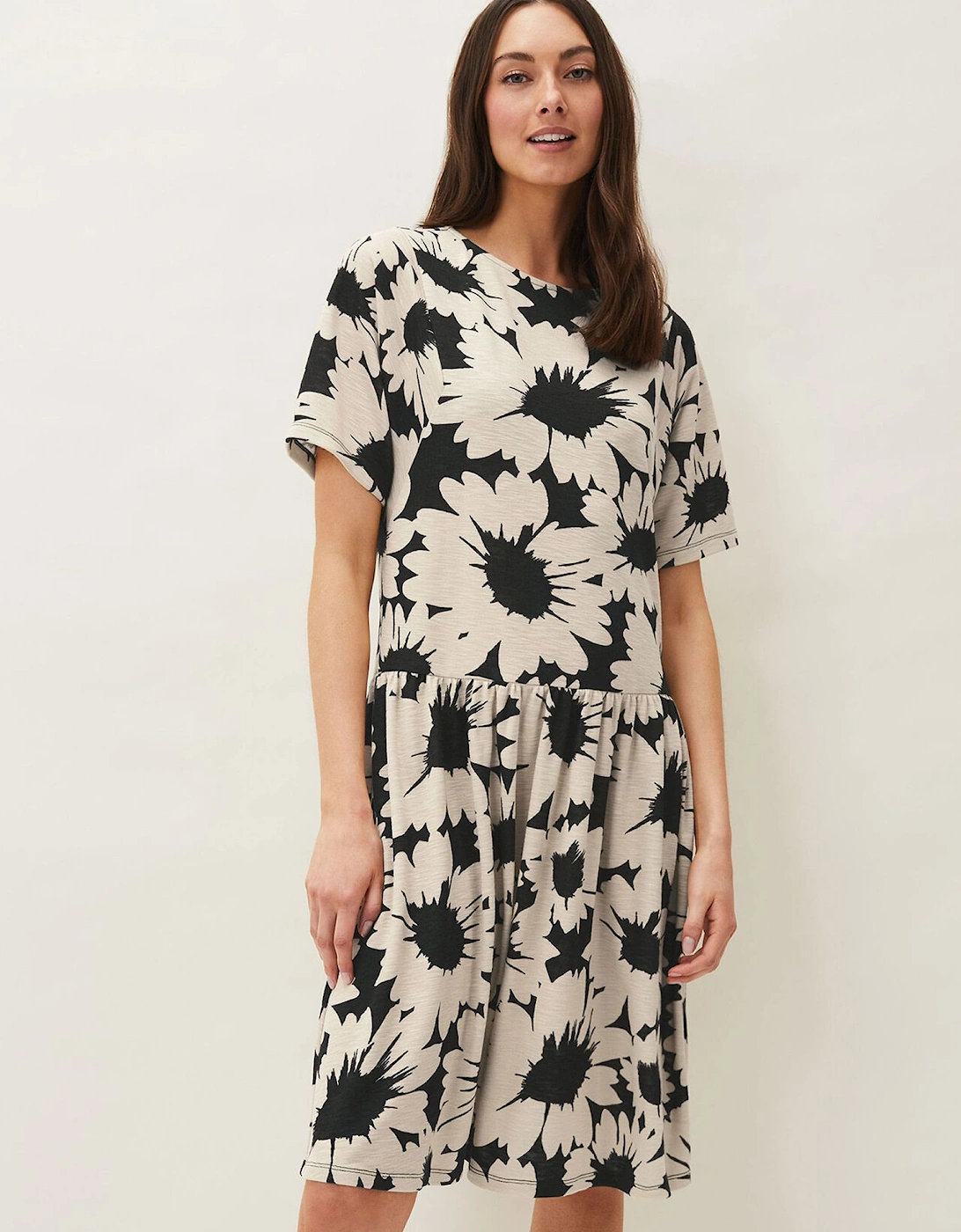 Daisy Print Swing Dress