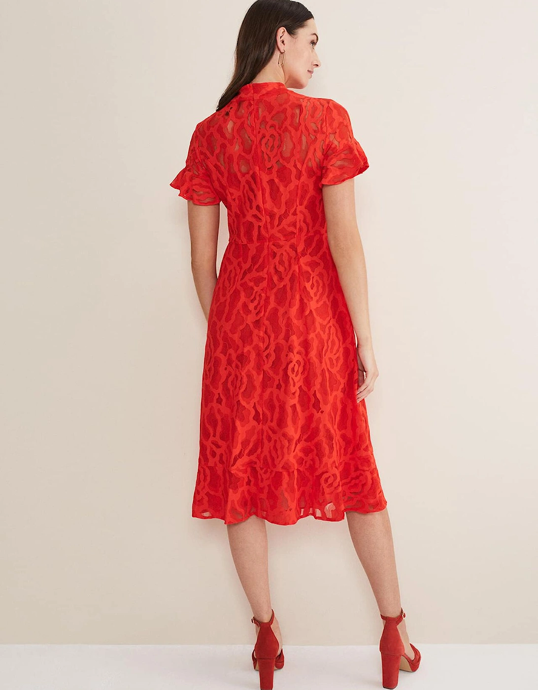 Lulu Lace Midi Dress