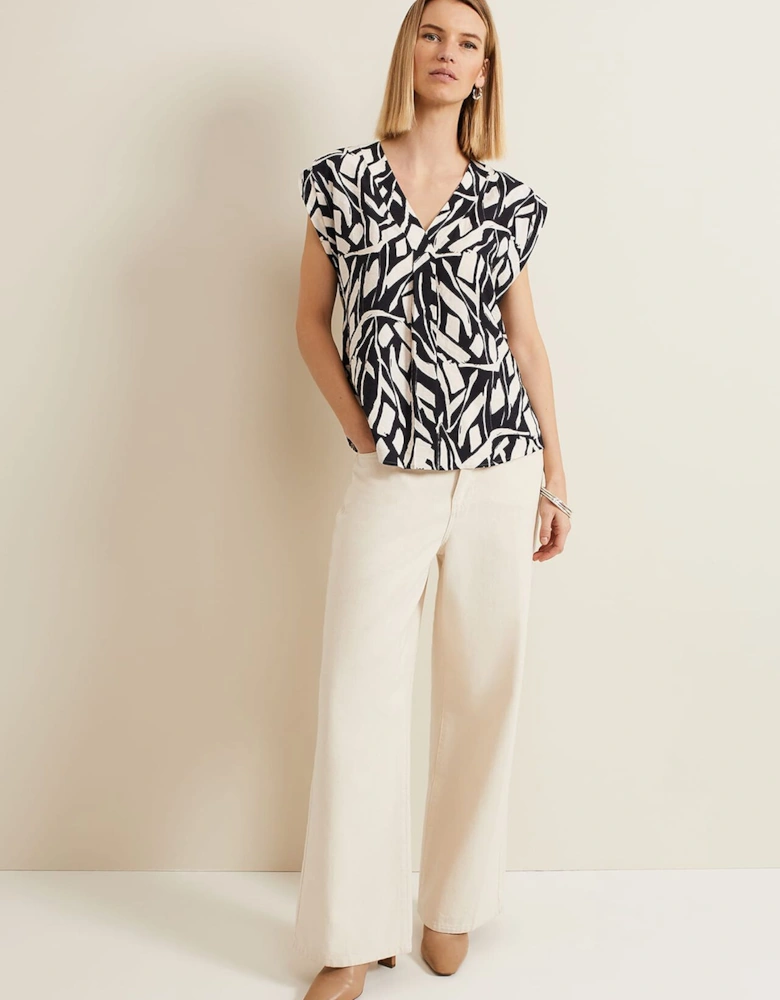 Celyn Notch Printed Blouse