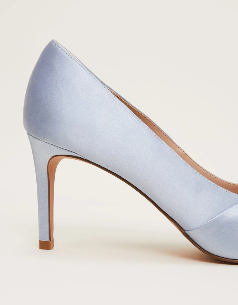 Satin Knot Front Court Shoe