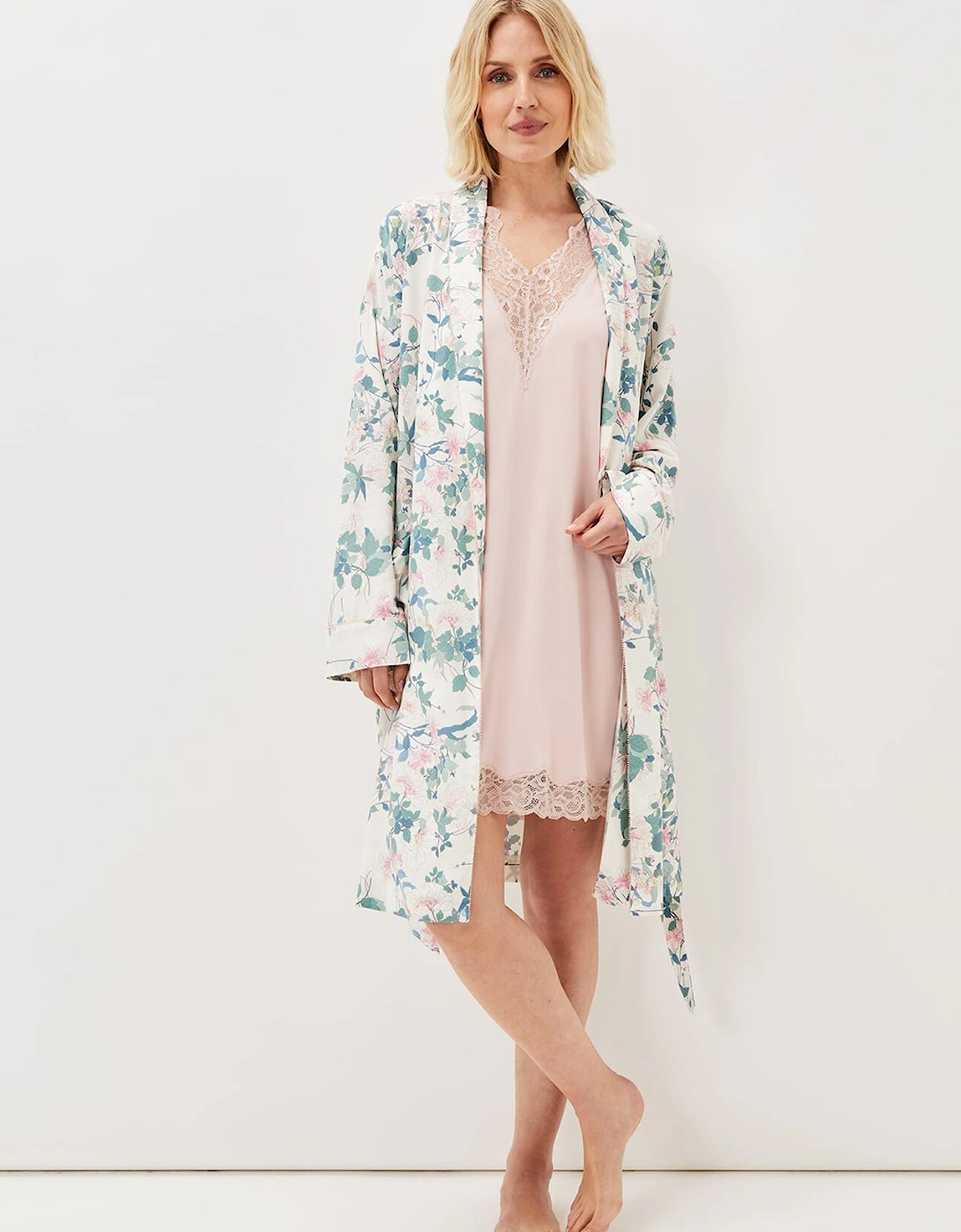 Avarie Chinoiserie Print Robe